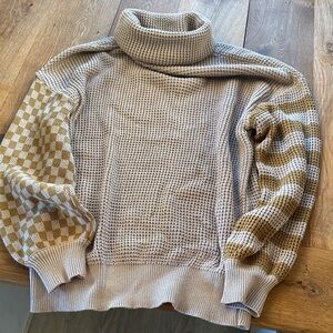 Turtleneck Sweater with Patterned Sleeves - Beige & Mustard